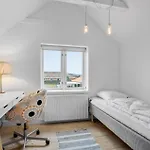 3 Bedroom Awesome In *