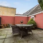 Дом отдыха 3 Bedroom Awesome In *