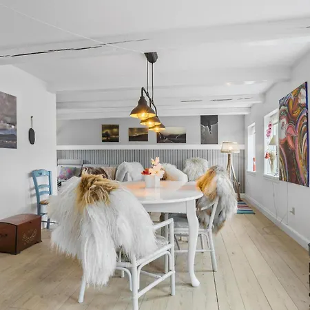 3 Bedroom Awesome In 度假居 Bindslev