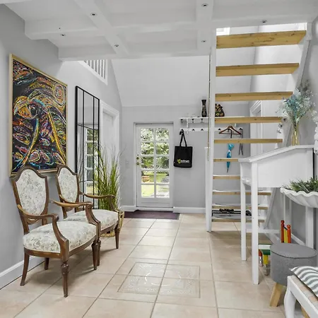 Сasa de vacaciones 3 Bedroom Awesome In *