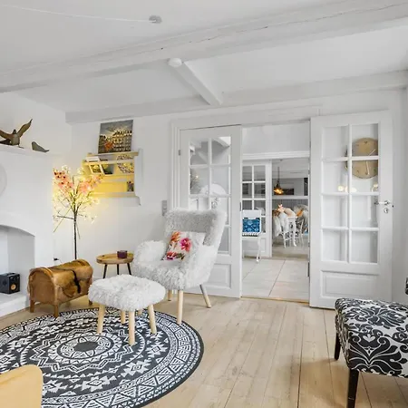 3 Bedroom Awesome In * Bindslev