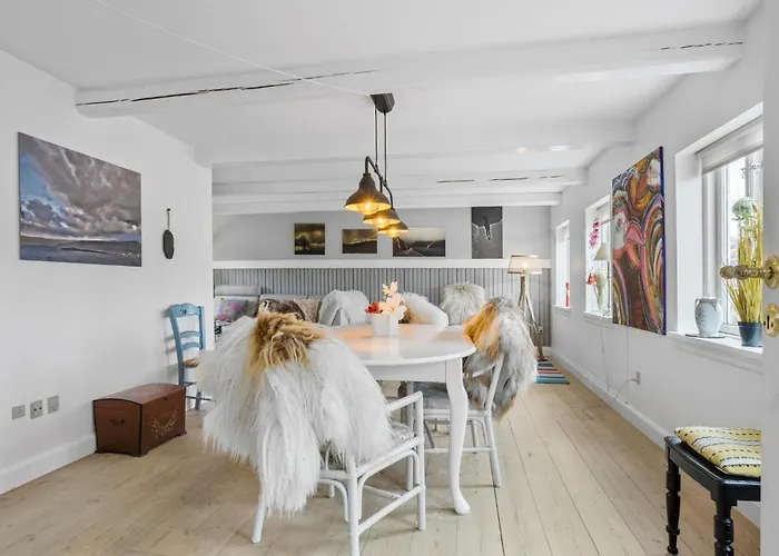 3 Bedroom Awesome In Ferienhaus Bindslev