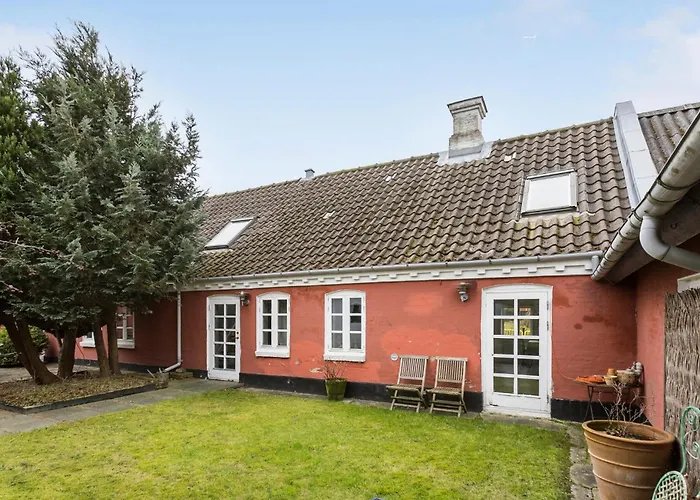3 Bedroom Awesome In *