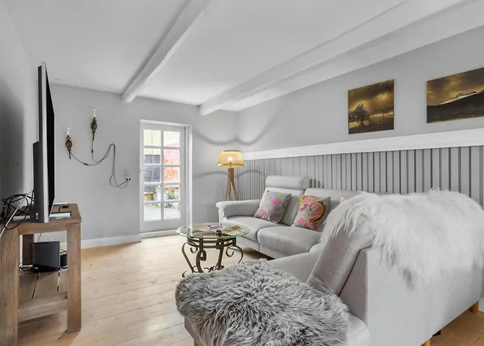 3 Bedroom Awesome In Ferienhaus
