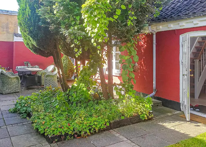 Дом отдыха 3 Bedroom Awesome In *